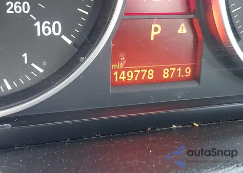 2013 BMW X1 xDrive28I z USA, uszkodzony, nr VIN WBAVL1C58DVR90301